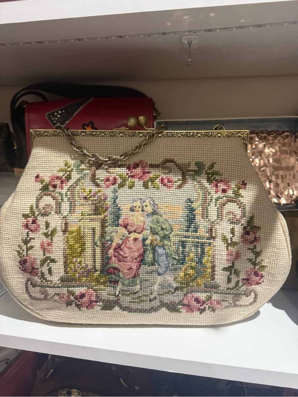Cream Tapestry Embroidered Evening Clutch \shoulder / clean /vintage 1950